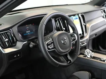 VOLVO XC60 T8 Plug-In Hybrid AWD Black Edition AHK