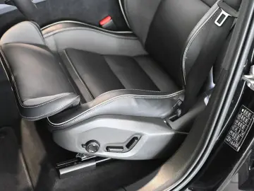 VOLVO XC60 T8 Plug-In Hybrid AWD Black Edition AHK