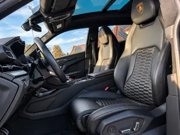LAMBORGHINI MatteFolierung B&O PANO MASSAGE LIFT 23  KERAMIK