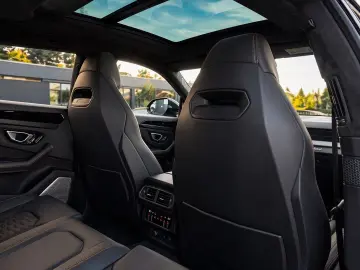 LAMBORGHINI MatteFolierung B&O PANO MASSAGE LIFT 23  KERAMIK