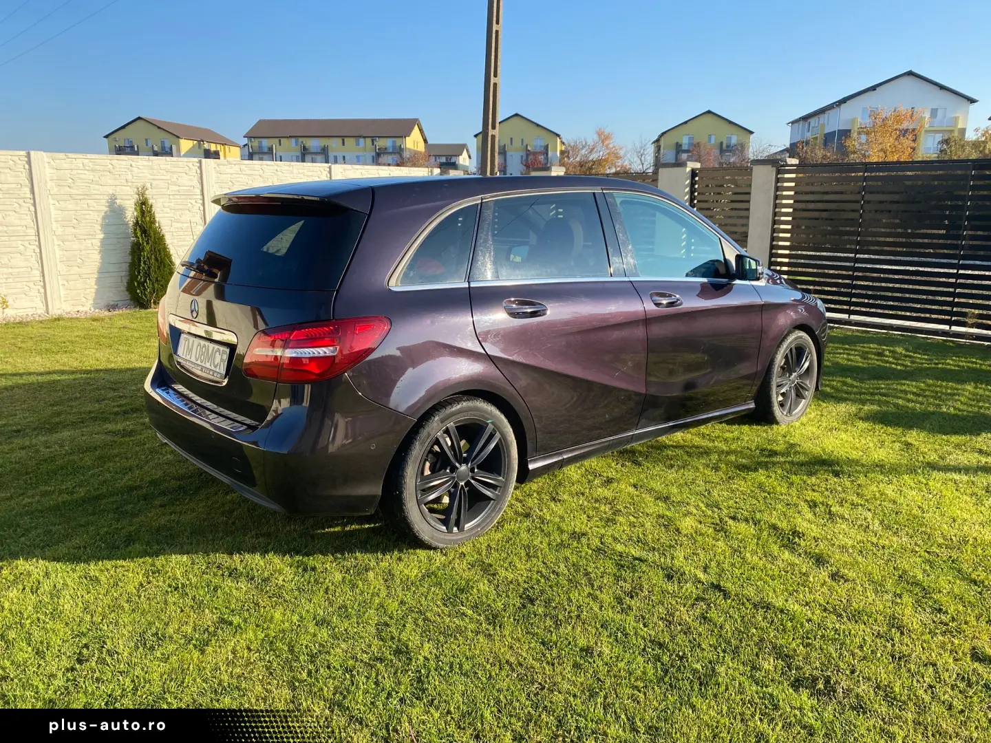 Mercedes-Benz B 200