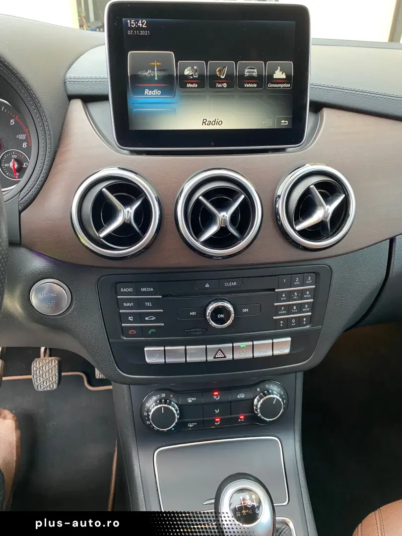 Mercedes-Benz B 200