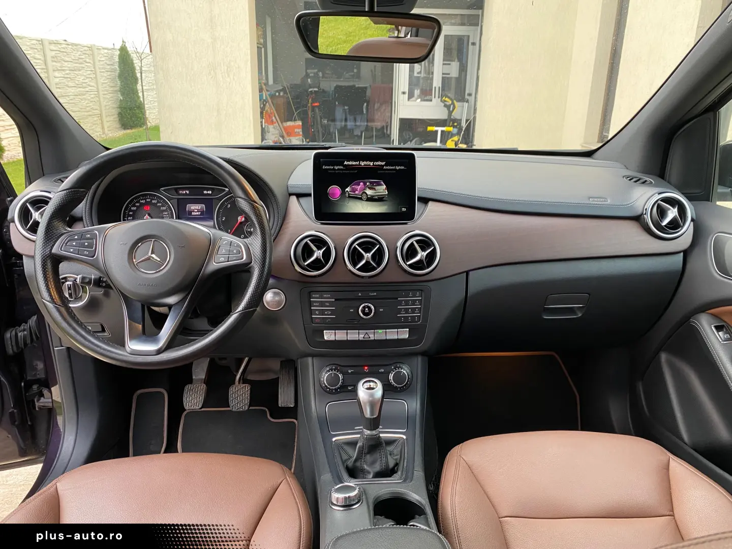 Mercedes-Benz B 200