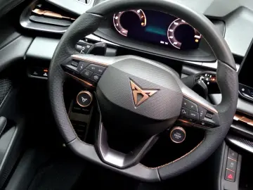CUPRA Terramar VZ 2.0 TSI 4Drive   4x4 • PANO • HUD • 360