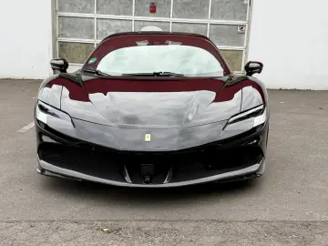 Ferrari SF90 Spider   999 CP AWD FULL CARBON • LIFT • JBL