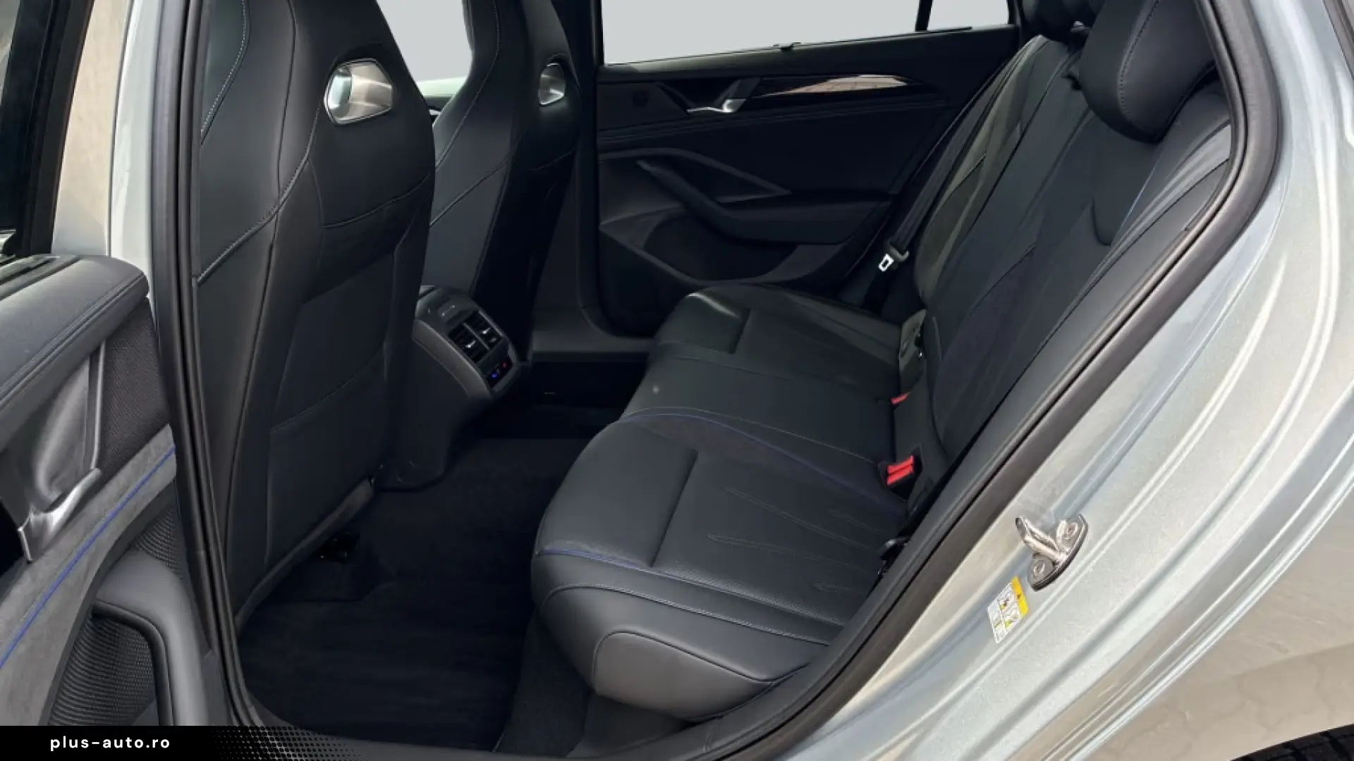 Volkswagen Passat Variant R-Line 2.0 TDI DSG