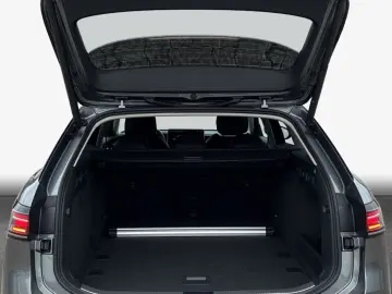 Volkswagen Passat Variant Elegance 2 0 l TDI SCR DSG