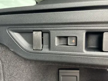 Volkswagen Passat Variant Elegance 2 0 l TDI SCR DSG