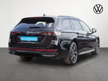 Volkswagen Passat Variant 2.0 TSI  R-Line  4M DSG Navi