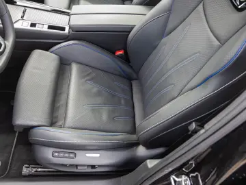 Volkswagen Passat Variant 2.0 TSI  R-Line  4M DSG Navi