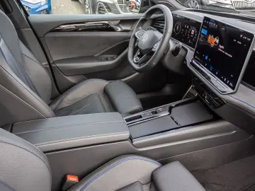 Volkswagen Passat Variant 2.0 TSI  R-Line  4M DSG Navi