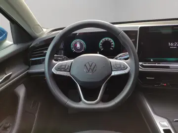 Volkswagen Passat Variant B9 2.0 TDI DSG Business