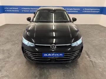 Volkswagen Passat Variant Elegance AHK ACC DCC Pano