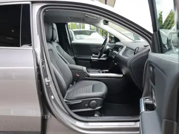 Mercedes-Benz GLA 220 4M Progressive Advanced