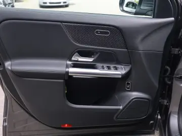 Mercedes-Benz GLA 220 4M Progressive Advanced