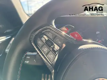 BMW M4 Competition M-Racetrack Paket   Driving Assis
