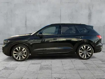 VW Touareg 3.0 TSI 4M R-LINE 5JG AHK PANO LUFT 360