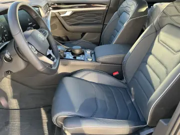 VW Touareg 3.0 TSI 4M R-LINE 5JG AHK PANO LUFT 360