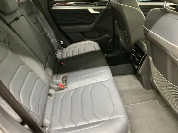 VW Touareg 3.0 TSI 4M R-LINE 5JG AHK PANO LUFT 360