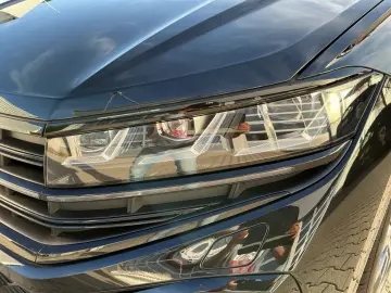 VW Touareg 3.0 TSI 4M R-LINE 5JG AHK PANO LUFT 360