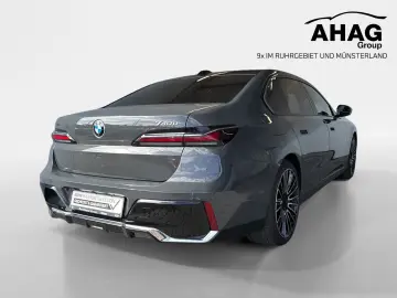 BMW 740d xDrive M SPORT FondEnt SkyL StHz DAPro