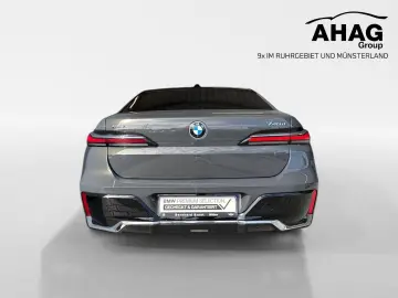 BMW 740d xDrive M SPORT FondEnt SkyL StHz DAPro