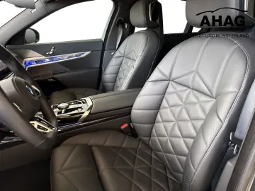 BMW 740d xDrive M SPORT FondEnt SkyL StHz DAPro