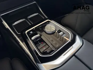 BMW 740d xDrive M SPORT FondEnt SkyL StHz DAPro