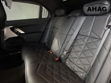 BMW 740d xDrive M SPORT FondEnt SkyL StHz DAPro