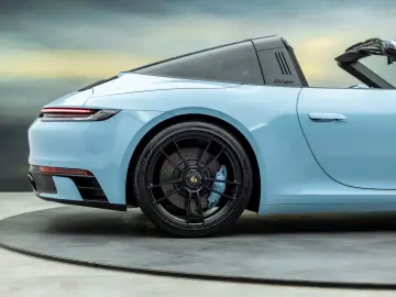 PORSCHE 911-992 3.0 TARGA 4 GTS   PTS GULF   MwSt
