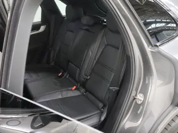 PORSCHE Cayenne 3.0 E-Hybrid   luftfederung   Sport-Uitl