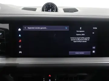PORSCHE Cayenne 3.0 E-Hybrid   luftfederung   Sport-Uitl