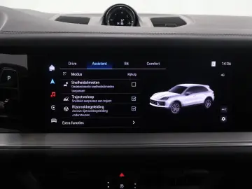 PORSCHE Cayenne 3.0 E-Hybrid   luftfederung   Sport-Uitl