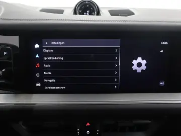 PORSCHE Cayenne 3.0 E-Hybrid   luftfederung   Sport-Uitl