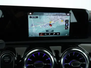 MERCEDES-BENZ CLA 250 e AMG Distronic LED