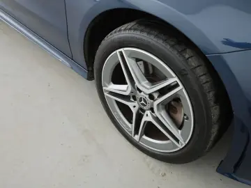 MERCEDES-BENZ CLA 250 e AMG Distronic LED