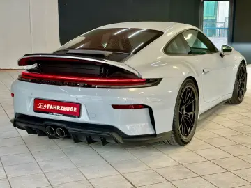PORSCHE 992.2 GT3 Touring Paket 1.Hand   Lift   Bose