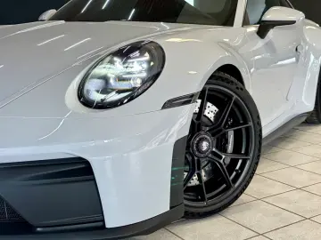 PORSCHE 992.2 GT3 Touring Paket 1.Hand   Lift   Bose