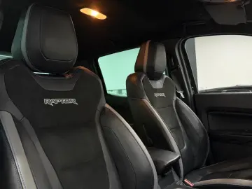 FORD 2.0 TDCi Raptor DoKa 4x4 Perf FOXPro AHK Keyless