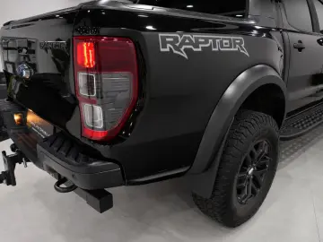 FORD 2.0 TDCi Raptor DoKa 4x4 Perf FOXPro AHK Keyless