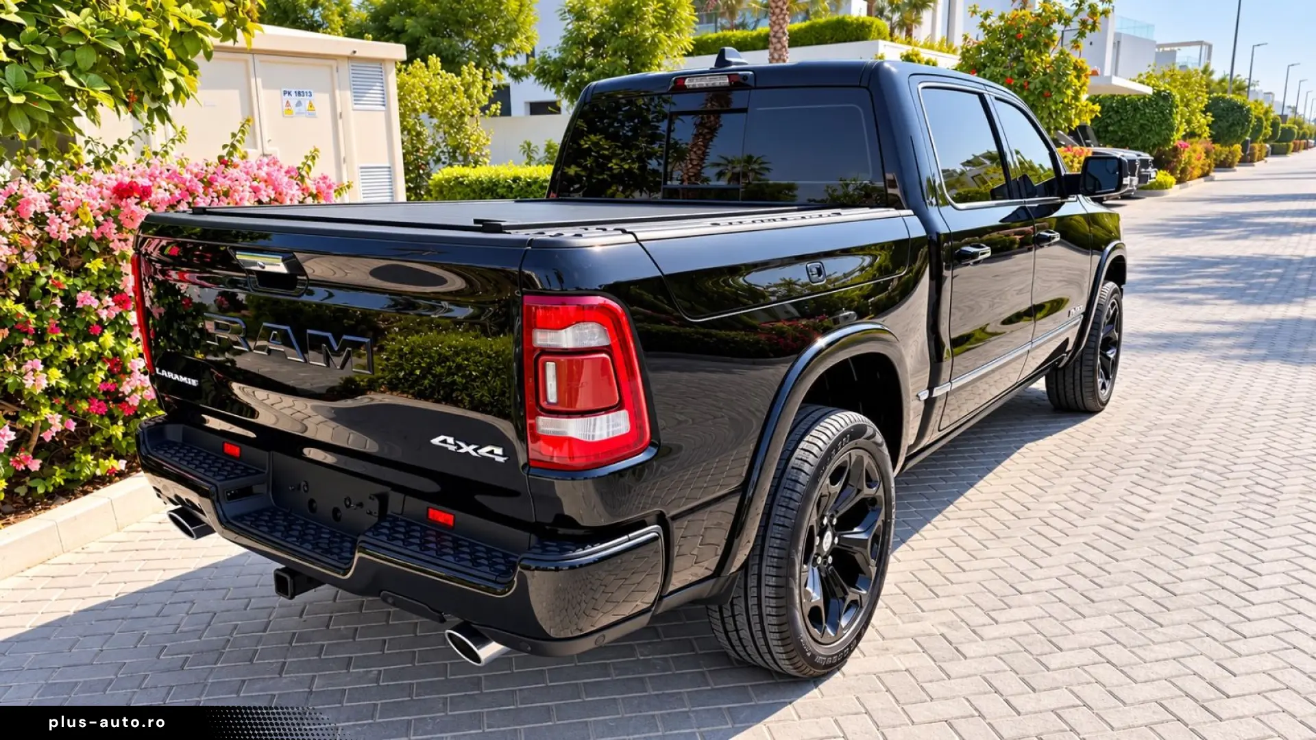 DODGE LIMITED CLEANCARFAX PANO LUFT NAVI RAMBOX HEADUP