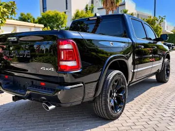 DODGE LIMITED CLEANCARFAX PANO LUFT NAVI RAMBOX HEADUP