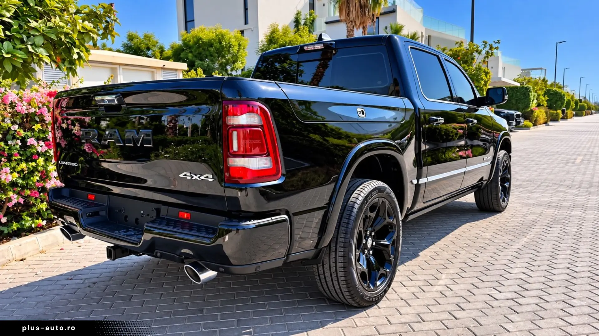 DODGE LIMITED CLEANCARFAX PANO LUFT NAVI RAMBOX HEADUP