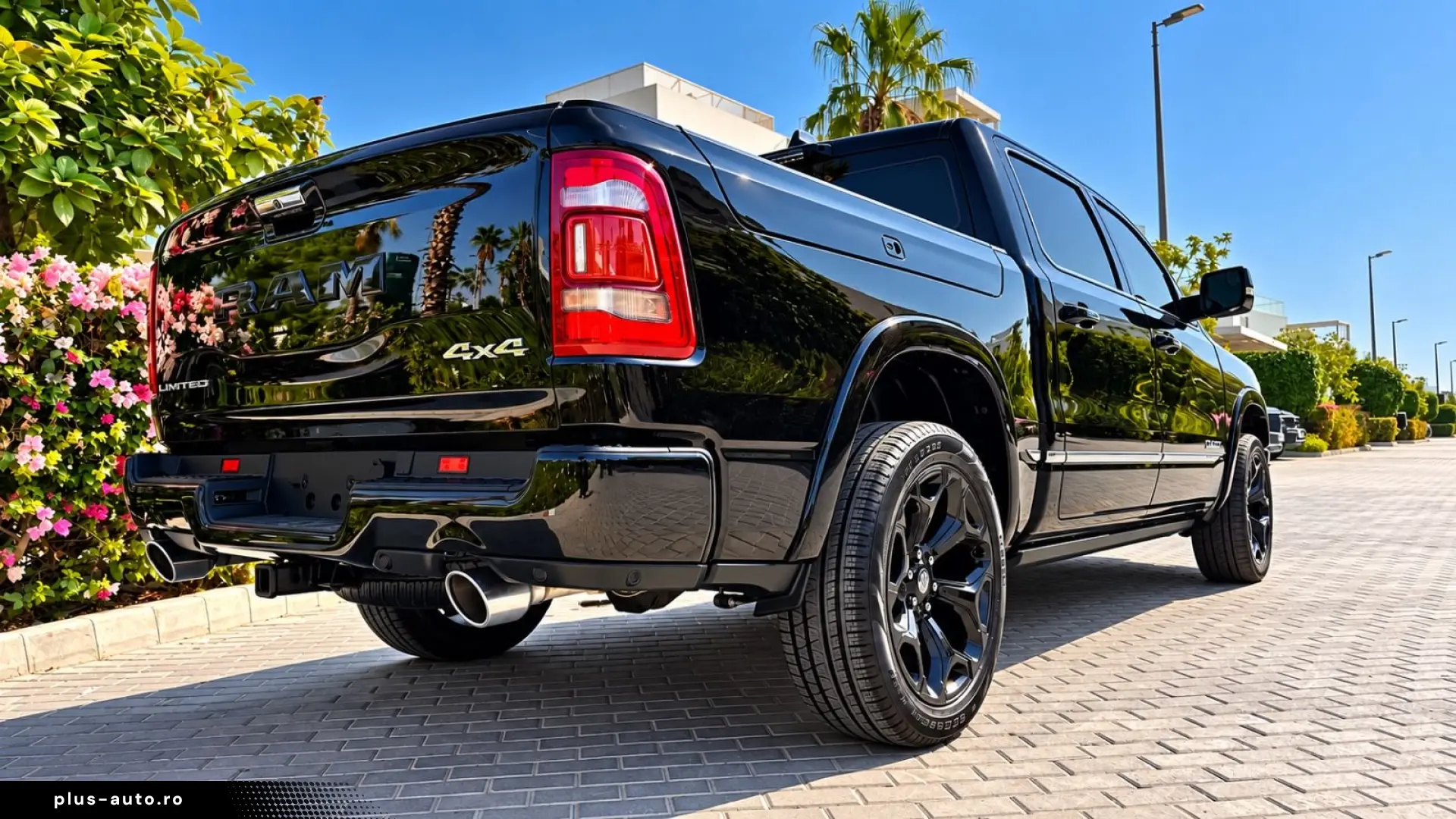 DODGE LIMITED CLEANCARFAX PANO LUFT NAVI RAMBOX HEADUP