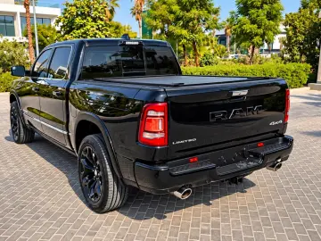 DODGE LIMITED CLEANCARFAX PANO LUFT NAVI RAMBOX HEADUP