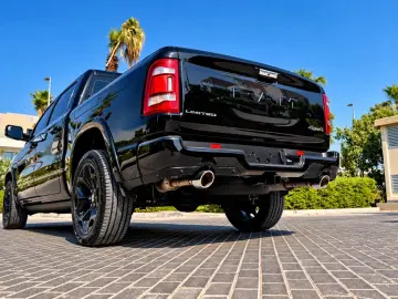 DODGE LIMITED CLEANCARFAX PANO LUFT NAVI RAMBOX HEADUP