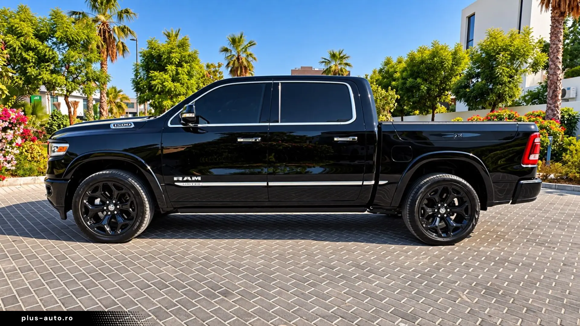 DODGE LIMITED CLEANCARFAX PANO LUFT NAVI RAMBOX HEADUP