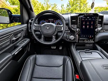 DODGE LIMITED CLEANCARFAX PANO LUFT NAVI RAMBOX HEADUP