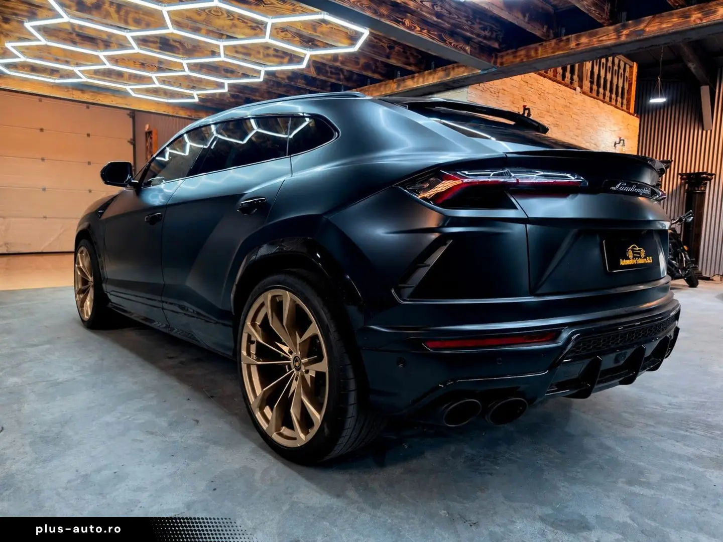 LAMBORGHINI Urus 4.0 V8 Panorama B&O Anima Massagesitze 23