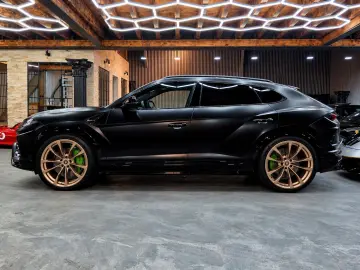 LAMBORGHINI Urus 4.0 V8 Panorama B&O Anima Massagesitze 23